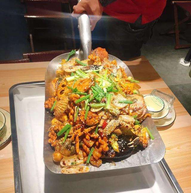 霞山手抓海鲜加盟